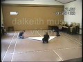 Gigantyczny żuraw z origami
