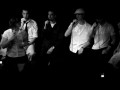 Polska beatboxowa kapela śpiewa hit Crazy