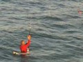 Surfing z rekinami
