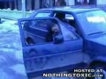 Minutę wcześniej ten gość PROWADZIŁ AUTO!