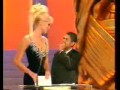 Najdłuższe nogi na świecie - Adriana Karembeau
