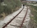 Mężczyzna uderzony przez pociąg