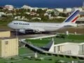 Jumbo Jet vs Ludzie na plaży
