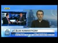 Pastor Szymon Niemiec wychodzi ze studia