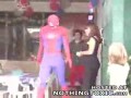 Nieudany skok spidermana