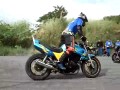 Motor tańczy breakdance
