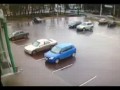 Kobieta na parkingu - UWAŻAJ!