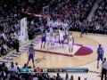 Nate Robinson blokuje Shaquillea ONeala