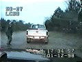 Szalony mężczyzna śmiertelnie rani policjanta