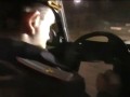 Policjant na służbie grający w Counter Strike
