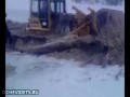 Spychacz kontra lód - drastyczne