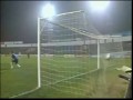 Samobójczy gol strzelony... tyłkiem