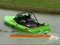 Utalentowany kierowca motorówki