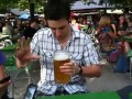 Mistrz w piciu piwa?