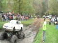 Monster truck vs błoto