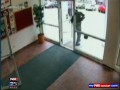 Aresztowanie złodzieja po wyjściu z banku