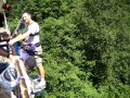 Jak podnieść adrenalinę podczas skoku bungee?