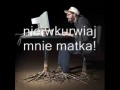 Uzależniony gracz kłóci się z matką