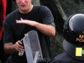 Policyjny otwieracz do piwa