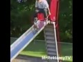 Rolki + zjeżdzalnia = fail