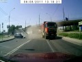 Wymusił pierwszeństwa przejazdu na ciężarówce