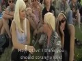 Ciekawska dziennikarka