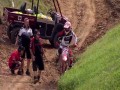 Twardy zawodnik motocrossu