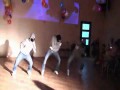 Tata tańczy dla córki na osiemnastce