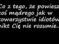 W towarzystwie idiotów