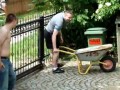 Pablo z Mielna zjeżdża taczką