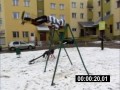Rekord Guinnessa na małej huśtawce w kręceniu się przez minute