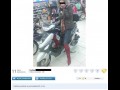 Dziunia na motorze w supermarkecie