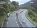 Ciężarówka uderza w ambulans