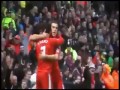 Szalony kibic Liverpoolu wbiegł na boisko