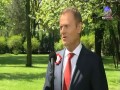 Donald Tusk śpiewa Koko Euro Spoko