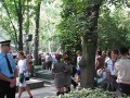 Premier wybuczany na Powązkach
