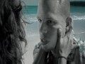 Calle 13 - Muerte En Hawaii