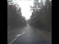 Podwójny wypadek na śliskiej drodze