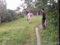 Zatrzymał się na płocie