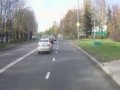 Rosyjski kierowca autobusu miejskiego taranuje samochody