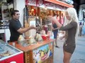 Blondynka chce loda