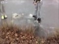 Zamarznięty staw kontra młot