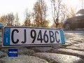 Komis samochodowy spod Gliwic oszukuje klientów na wyklejankę