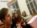 Zdenerwował profesora na wykładzie jedząc kurczaka z KFC