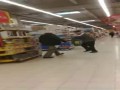 Walka emerytów w Tesco