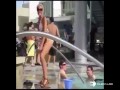 Wpadki dziewczyn w bikini