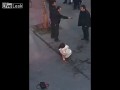 Szaleniec linczuje 21 letnią kobietę +18