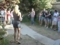 Zabójczy strzał blondynki