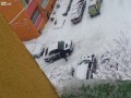 Połączenie... samochodu i śniegu...