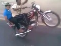 Popisy na motocyklu